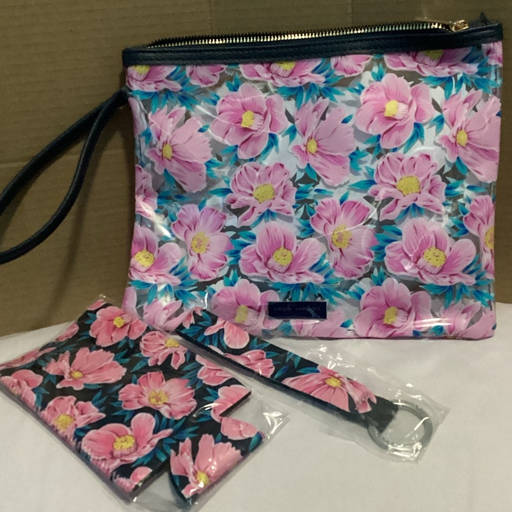 Simply Southern Pink Floral Wristlet set